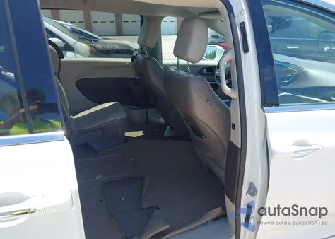 2017 Chrysler Pacifica Touring-L z USA, uszkodzony, nr VIN 2C4RC1BG5HR533946